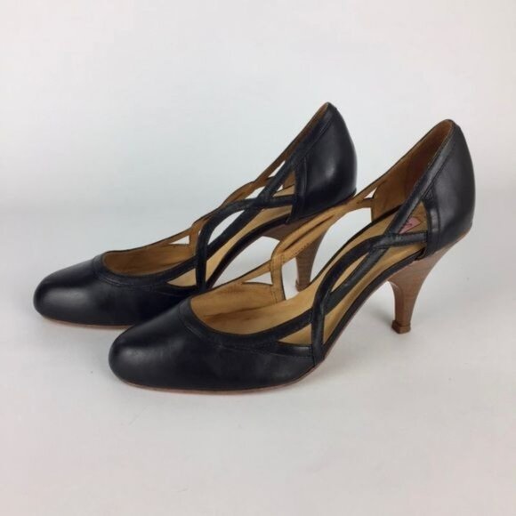 Samanta Womens Black Leather Pumps Heels Side Cutout Stacked Heel size 6 - Picture 3 of 15